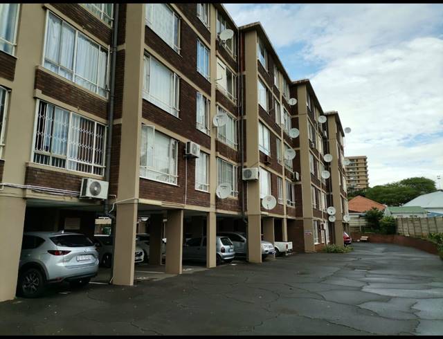 2 BEDROOM FLAT FOR SALE IN WINDERMERE